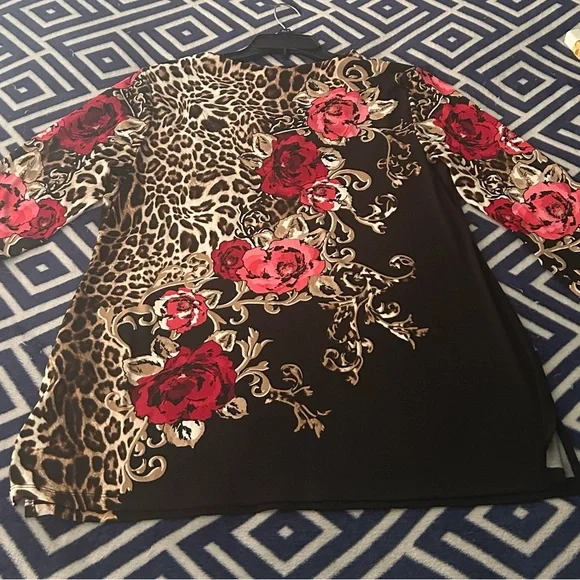 JM Collection Black and Red Graphic 3/4 Sleeve Blouse - Picture 4 of 4